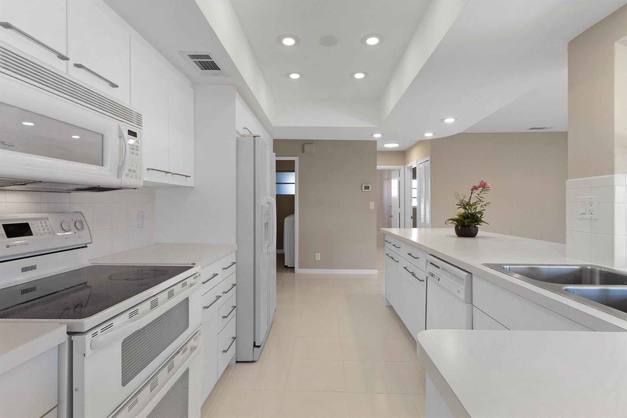 CORAL RIDGE ISLES - Residential