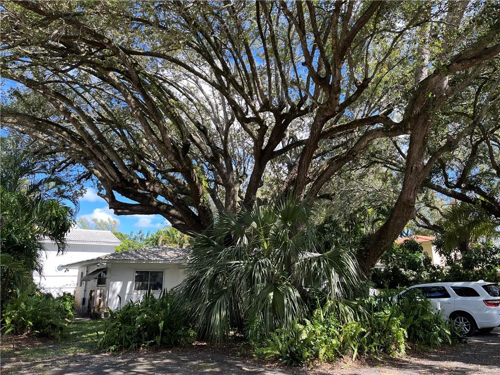 Griffings Biscayne Park E - Residential