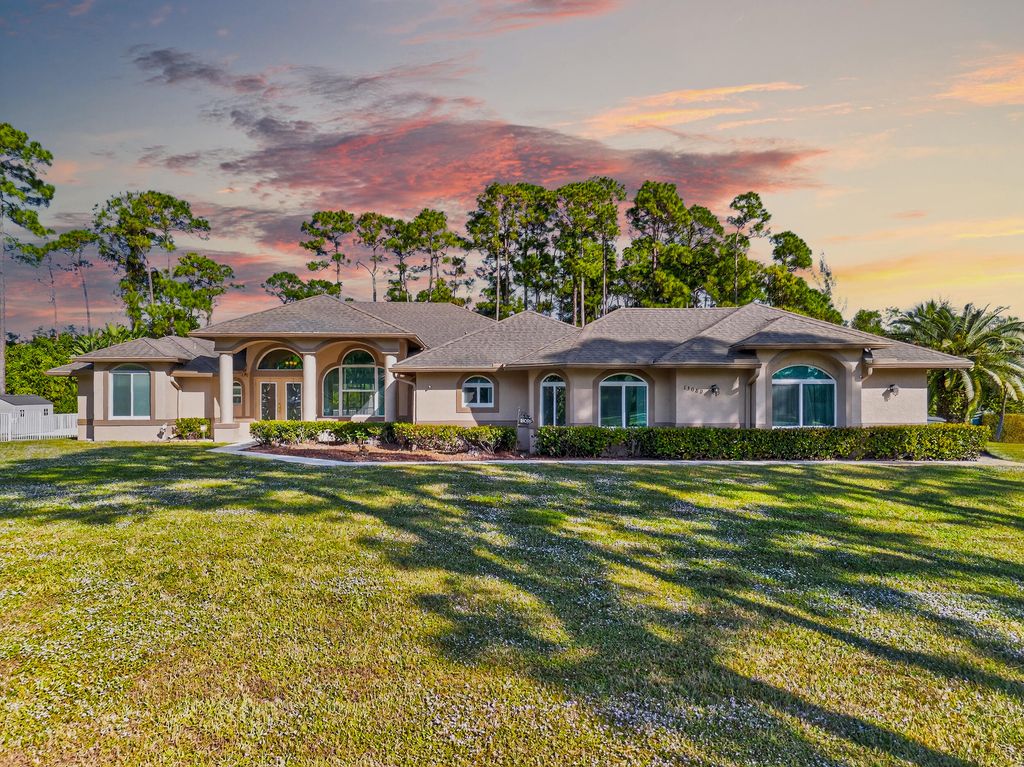 Photo of 13089 86th Road N, West Palm Beach, FL 33412 (MLS # R11146622)