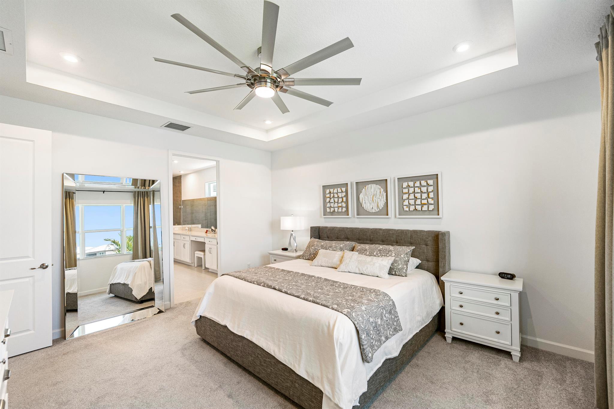 TELARO AT SOUTHERN GROVE - Residential