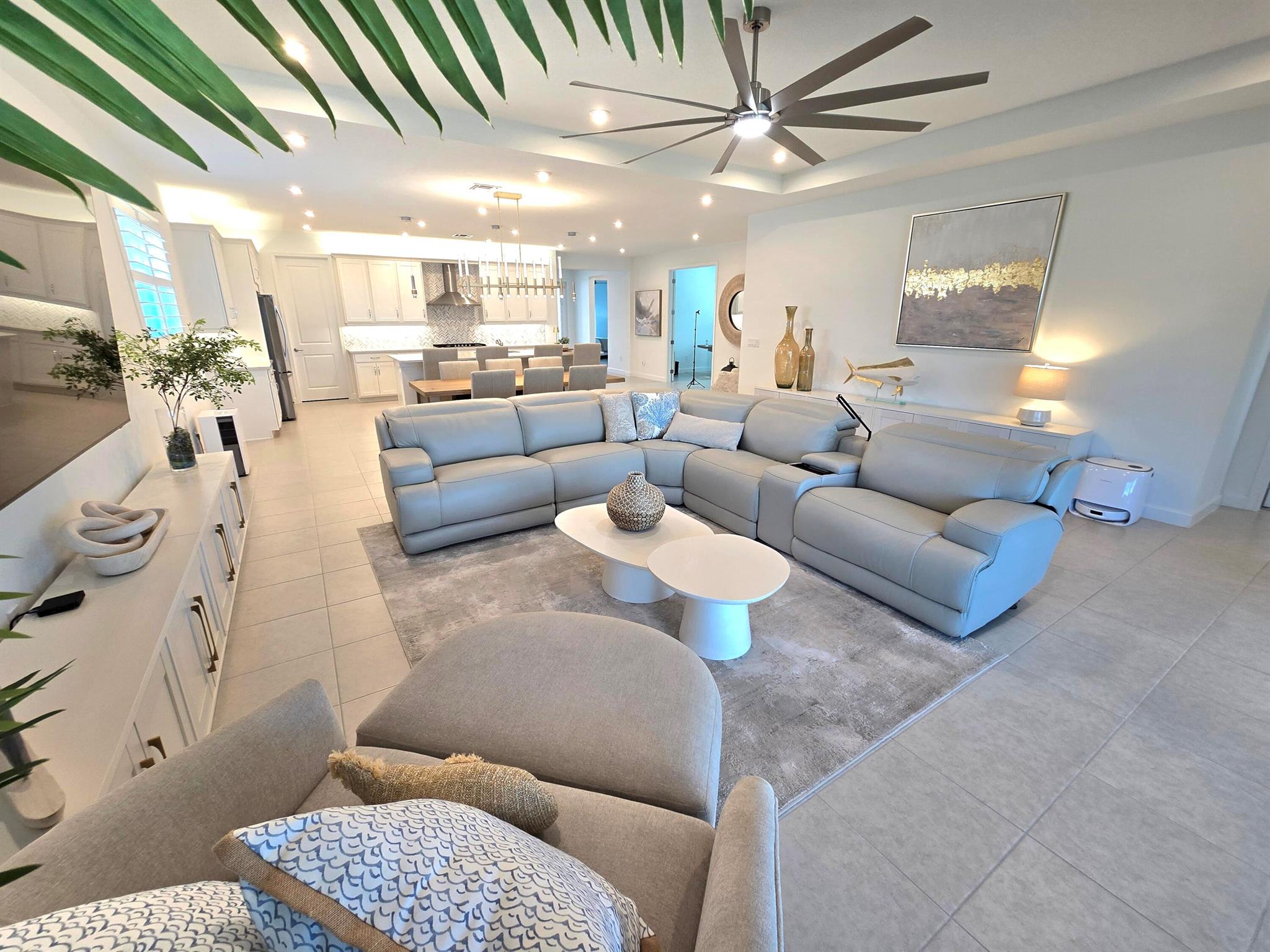 TELARO AT SOUTHERN GROVE - Residential