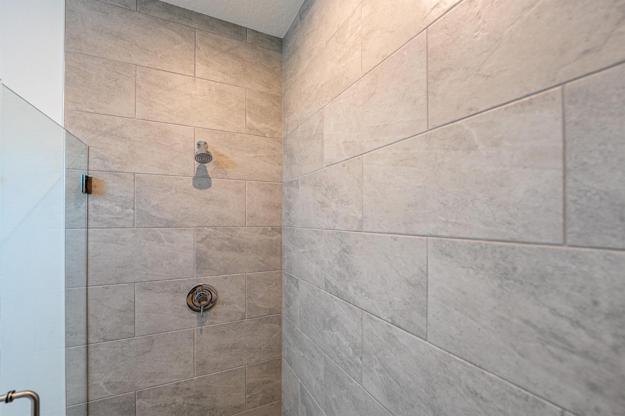 TELARO AT SOUTHERN GROVE - Residential