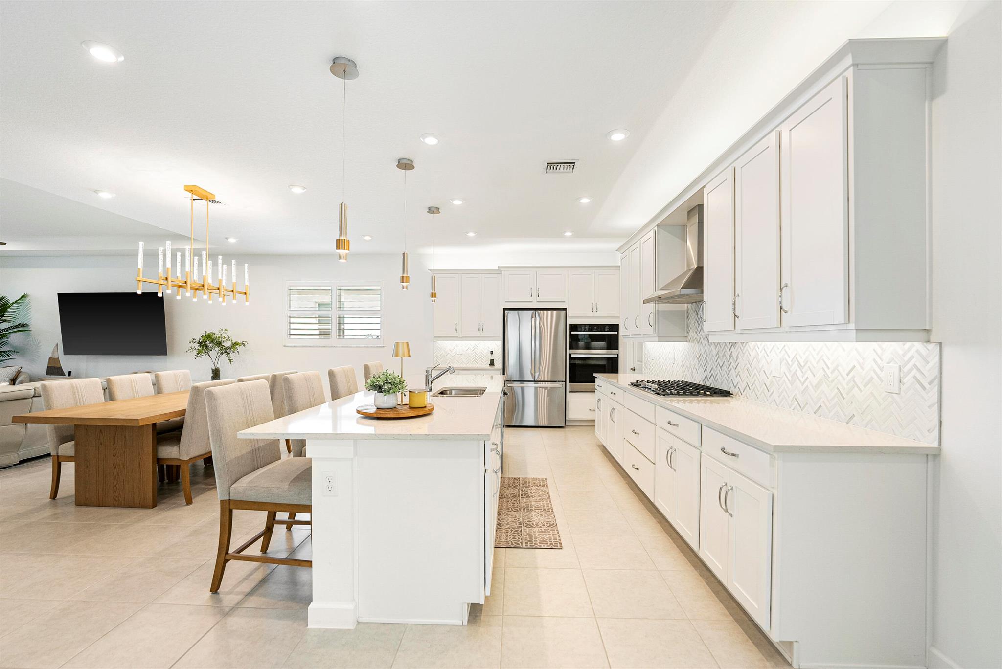 TELARO AT SOUTHERN GROVE - Residential