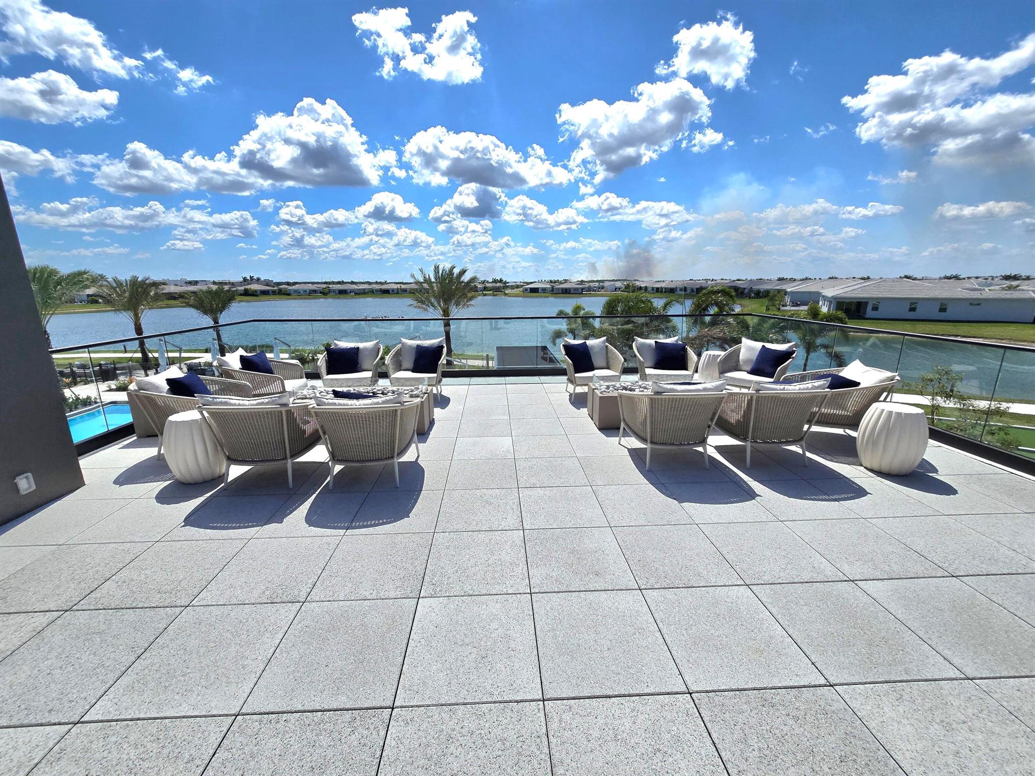 TELARO AT SOUTHERN GROVE - Residential