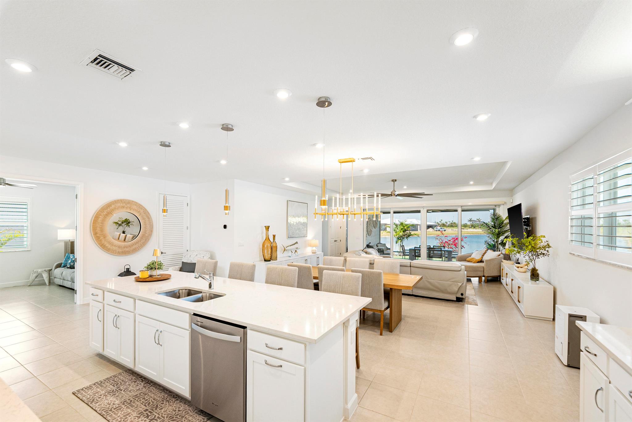 TELARO AT SOUTHERN GROVE - Residential