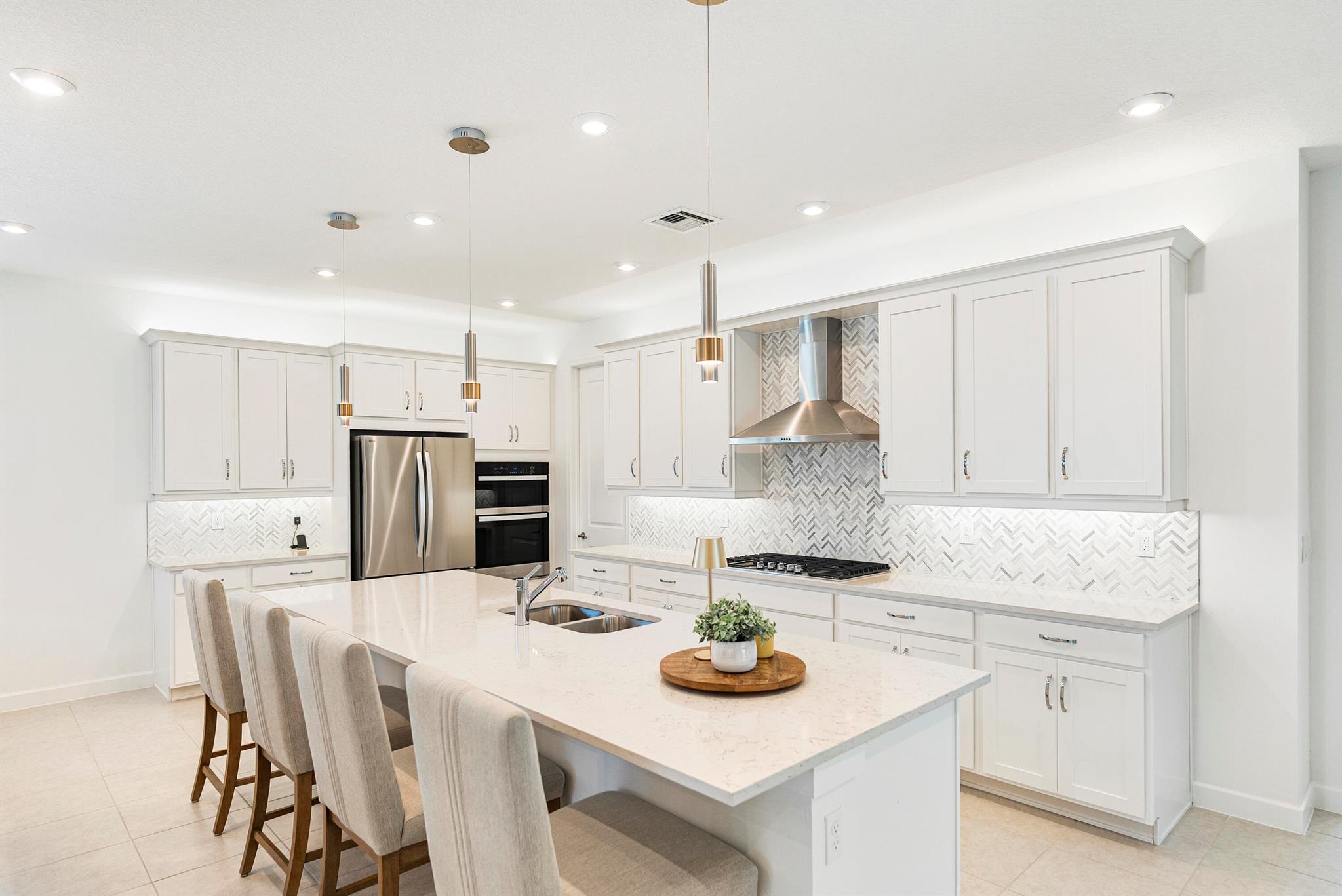 TELARO AT SOUTHERN GROVE - Residential