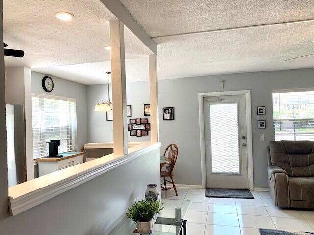 106 Hastings G, West Palm Beach, FL, 33417/$149,900 2 106 Hastings G