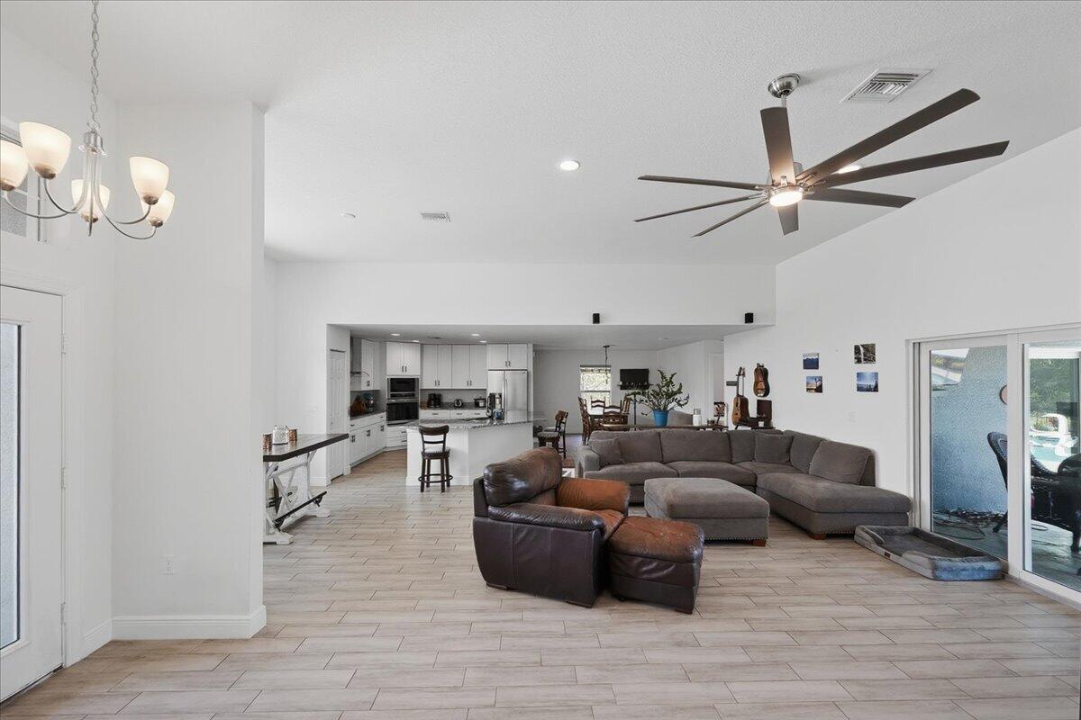 PORT ST LUCIE SECTION 33 - Residential