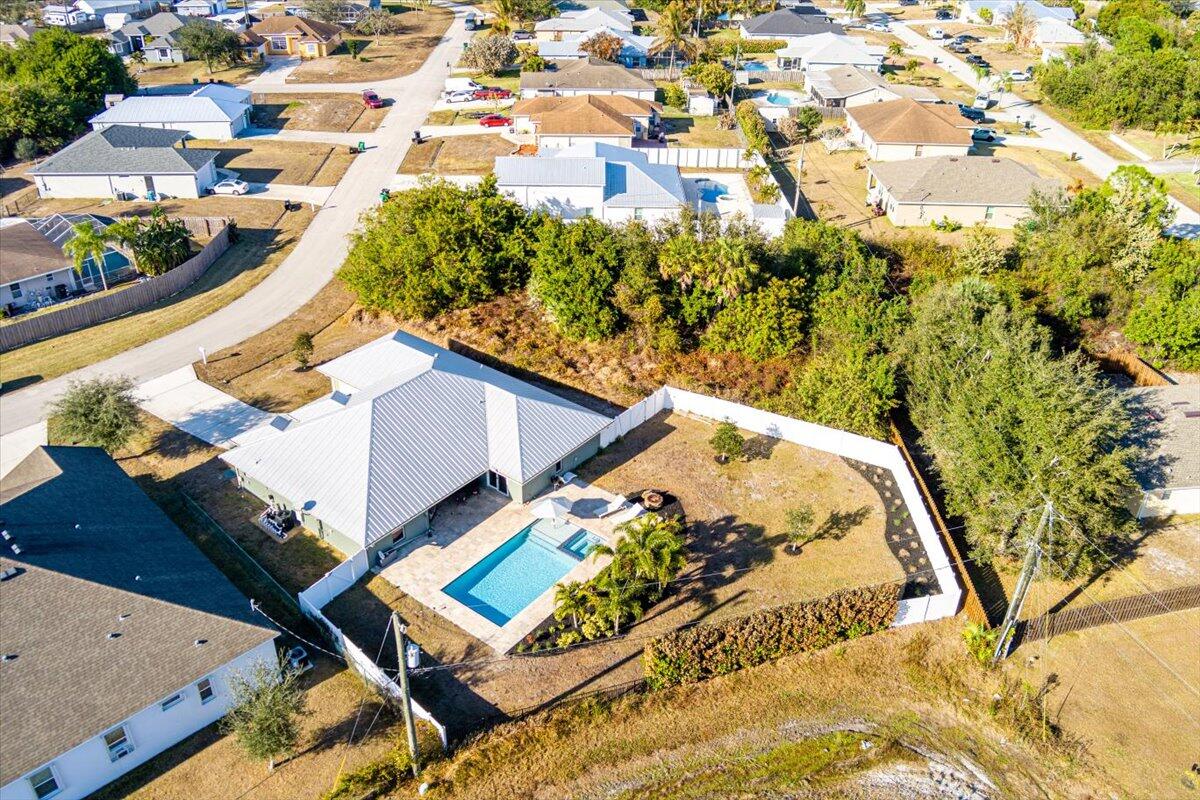 PORT ST LUCIE SECTION 33 - Residential