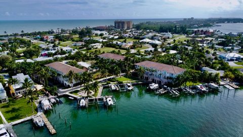 A home in Hutchinson Island