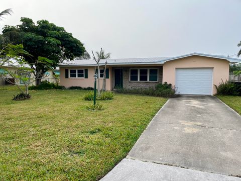 A home in Hutchinson Island