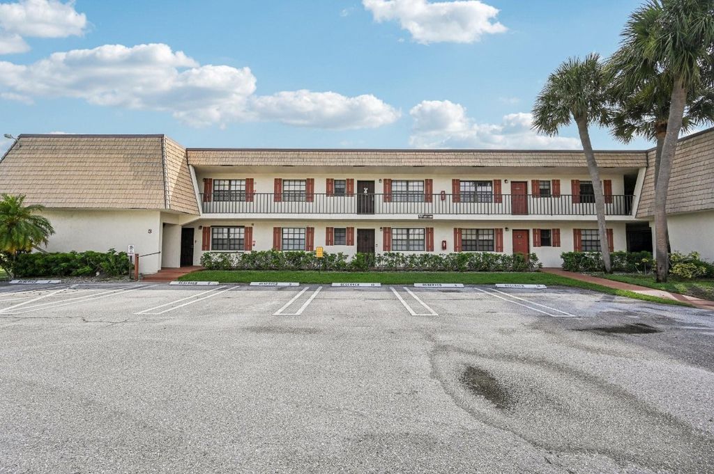 Photo of 4682 Oak Terrace Drive #4682, Greenacres, FL 33463 (MLS # F10517982)