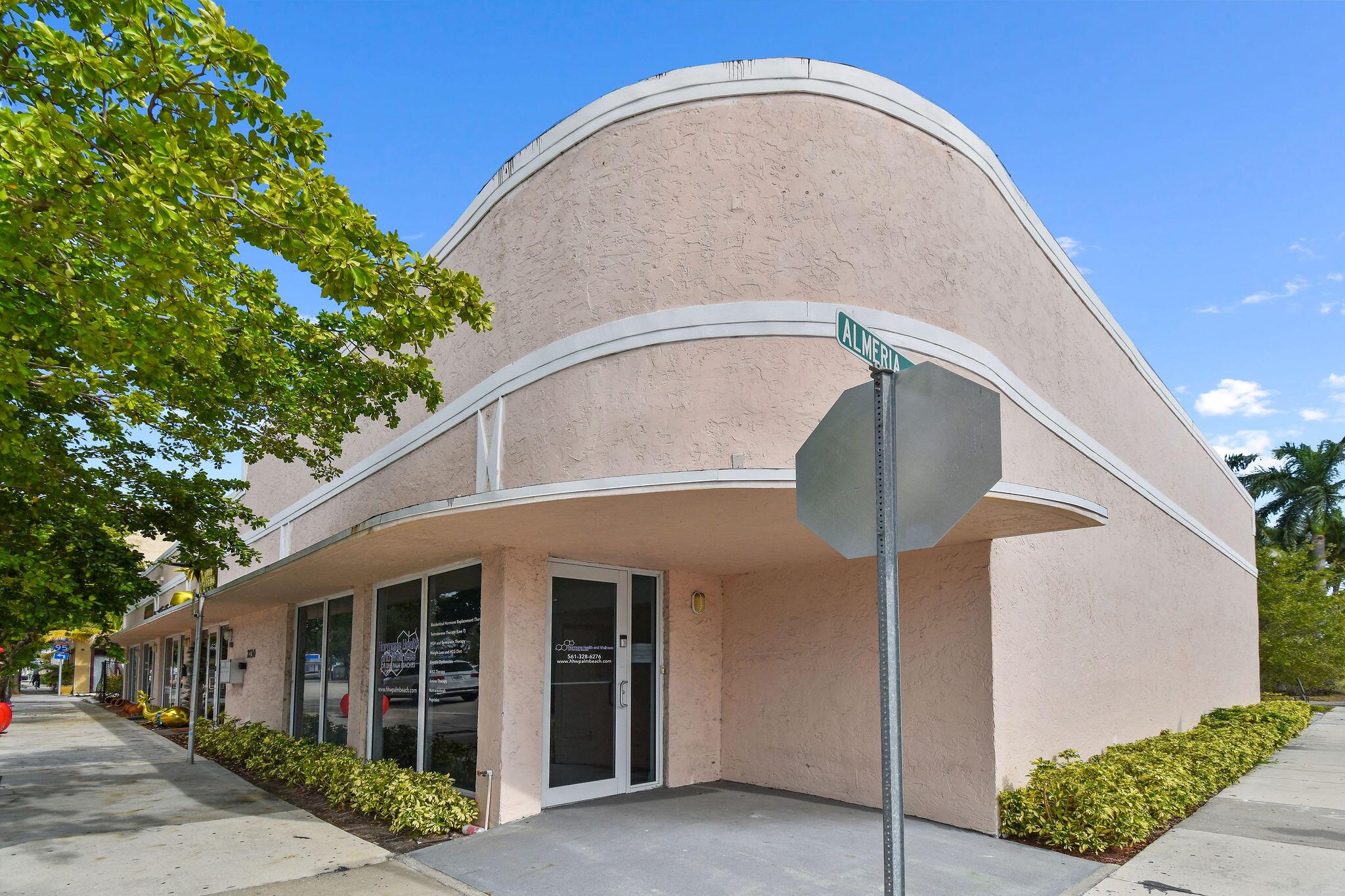 2730 S Dixie Highway 4