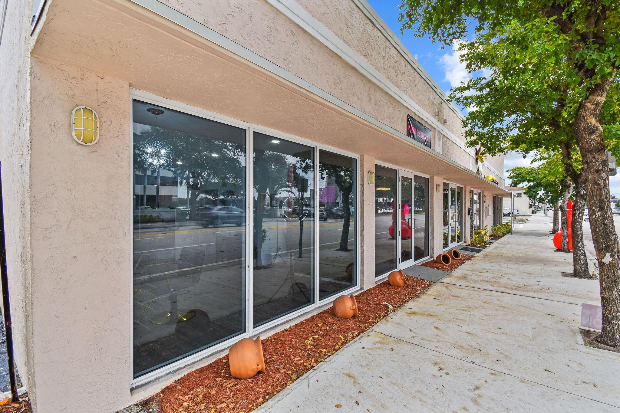 2730 S Dixie Highway 4