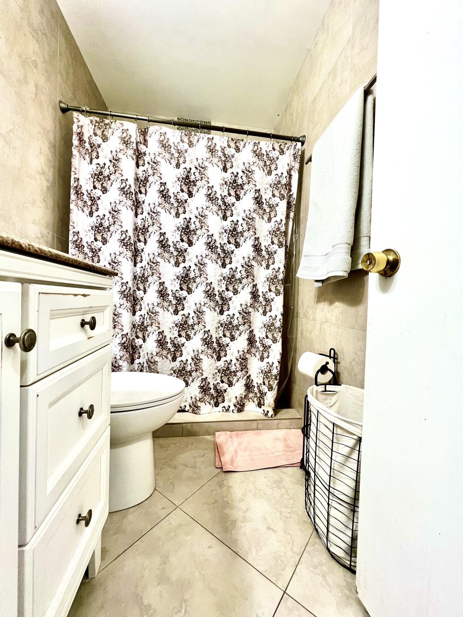 BOCA COUNTRY ESTATES COND - Residential