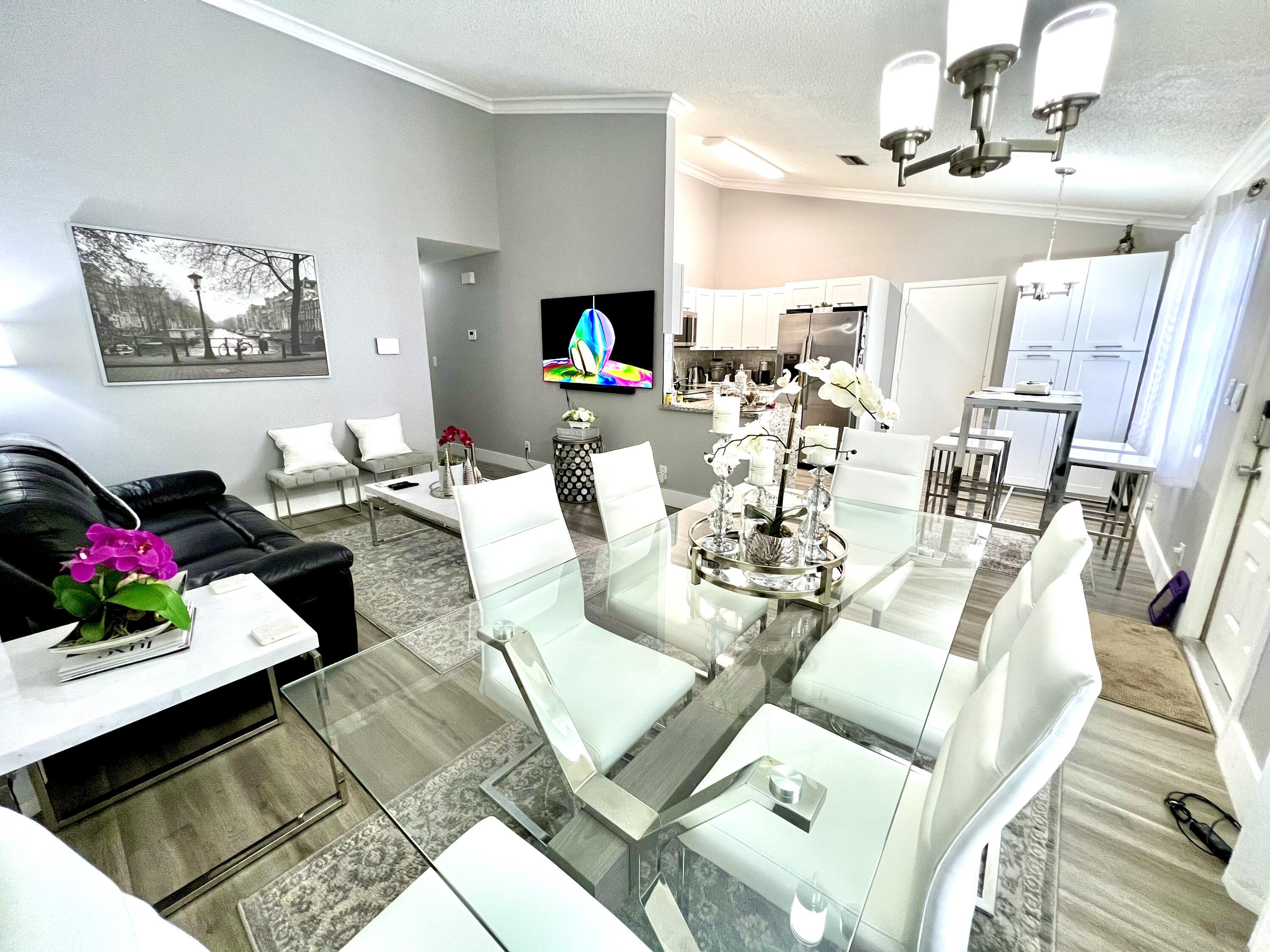 BOCA COUNTRY ESTATES COND - Residential