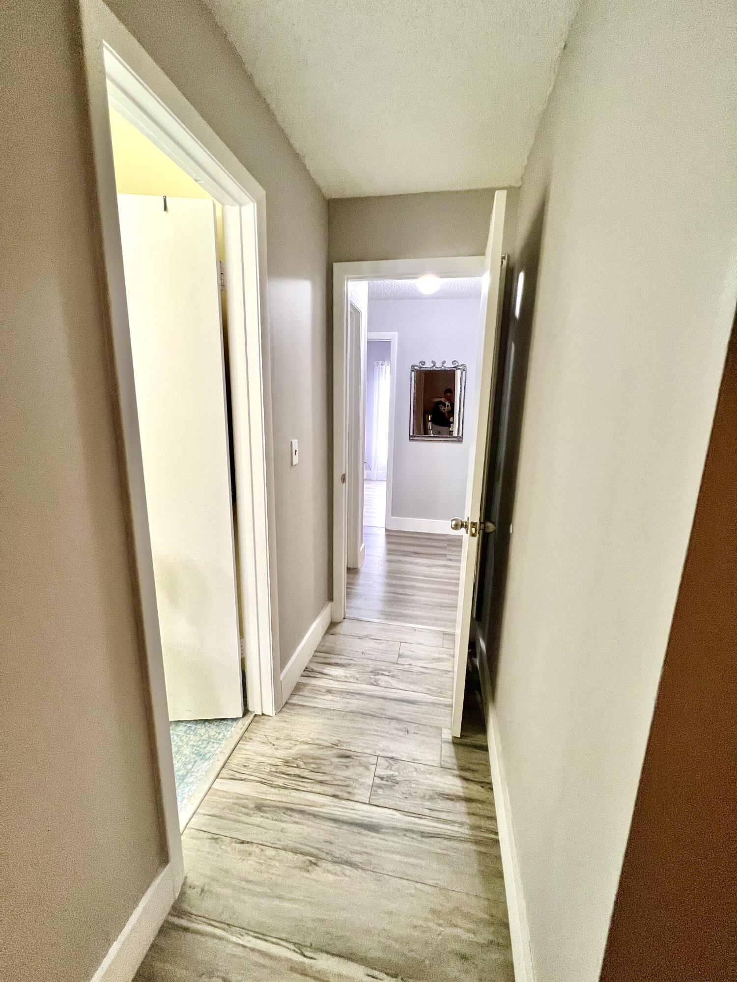 BOCA COUNTRY ESTATES COND - Residential