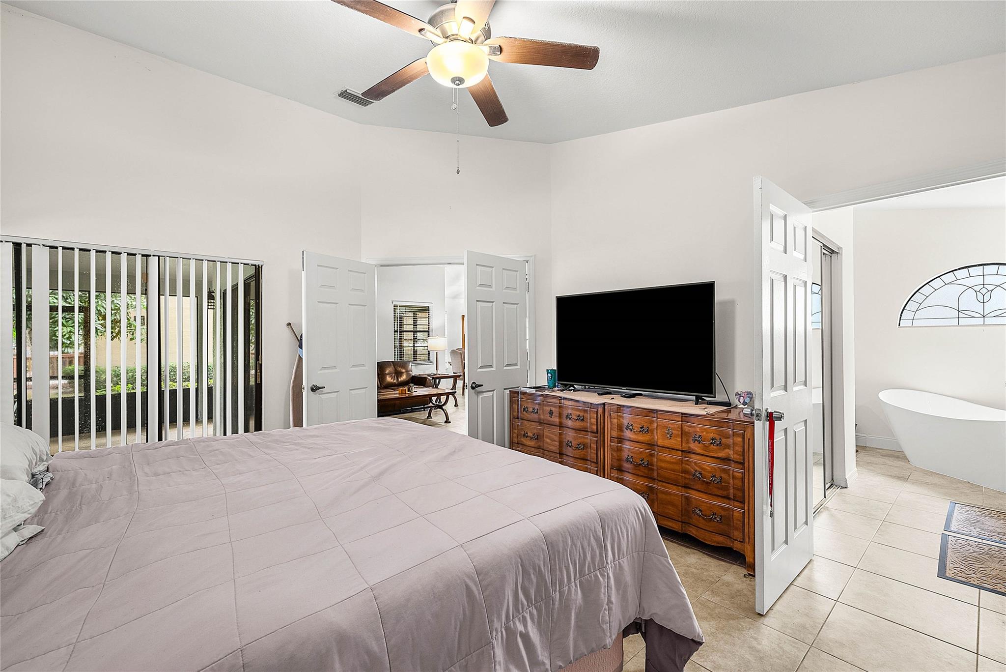 FAIRFIELDS LACUNA 3 - Residential Lease