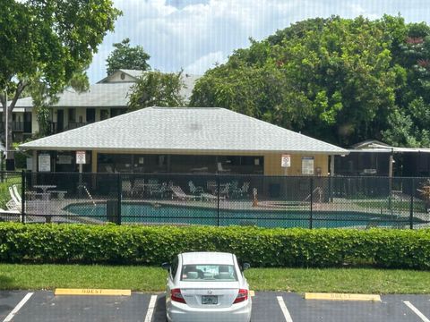 Tiny photo for 588 Trace Circle #211, Deerfield Beach, FL 33441 (MLS # B26050595)