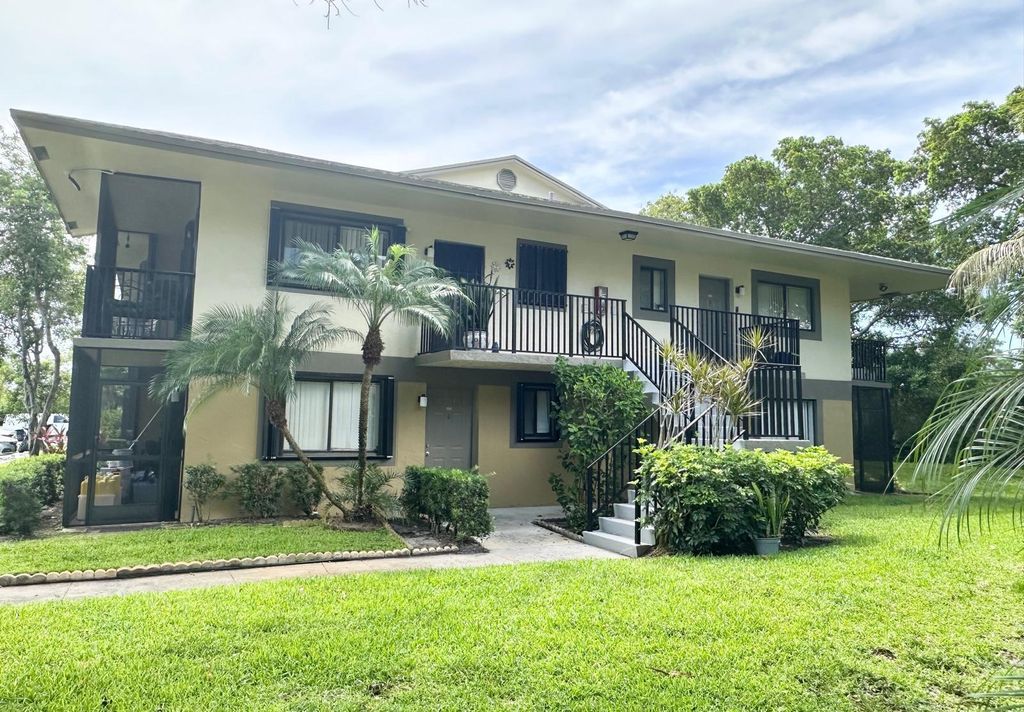 Photo of 588 Trace Circle #211, Deerfield Beach, FL 33441 (MLS # B26050595)