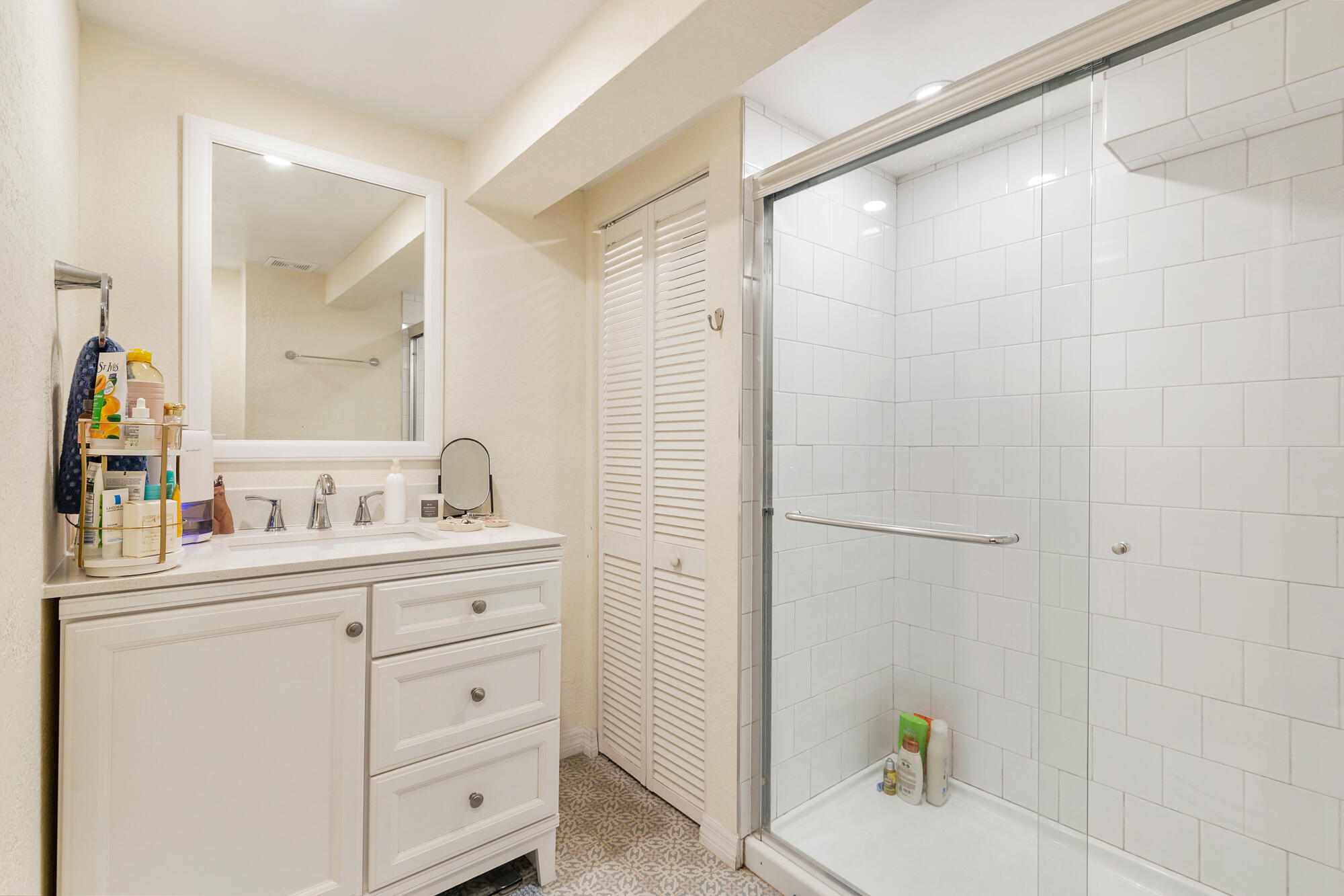 MOSS & HEISLER - Residential