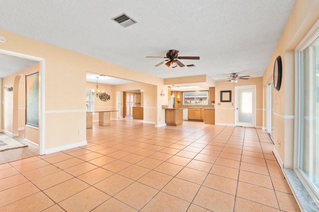 Photo of 184 NE Caprona Avenue, Port St Lucie, FL 34983 (MLS # R11096405)