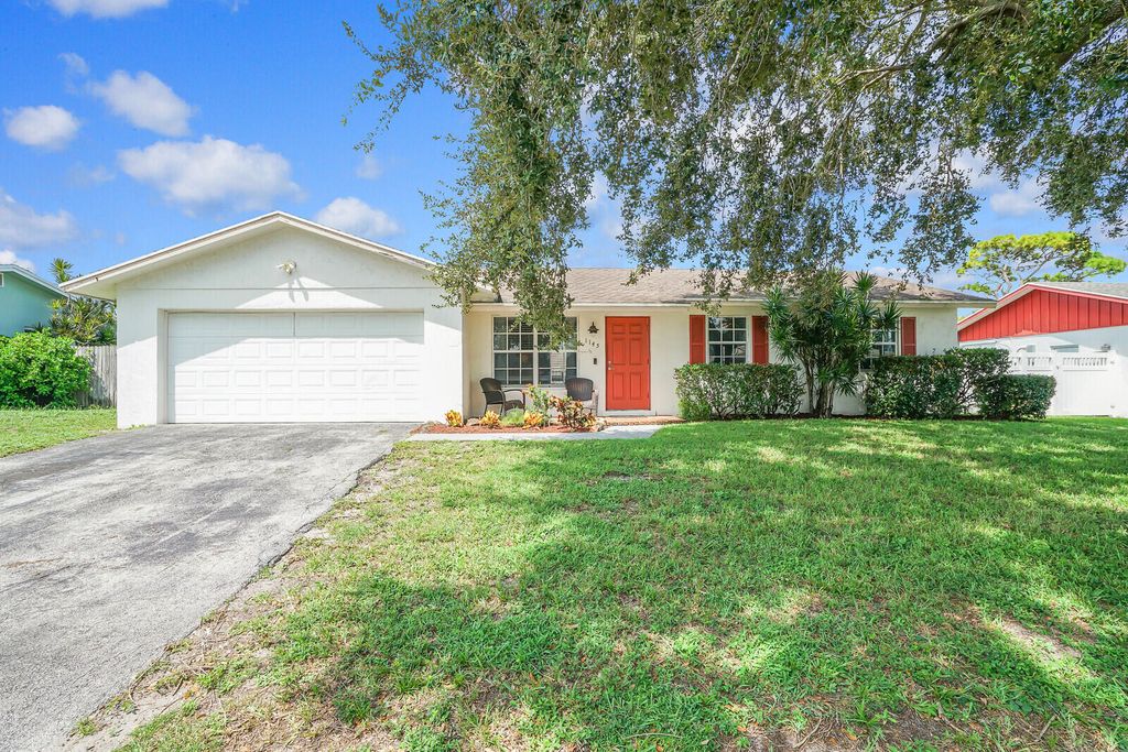 Photo of 1145 SW 24th Avenue, Boynton Beach, FL 33426 (MLS # R11023801)