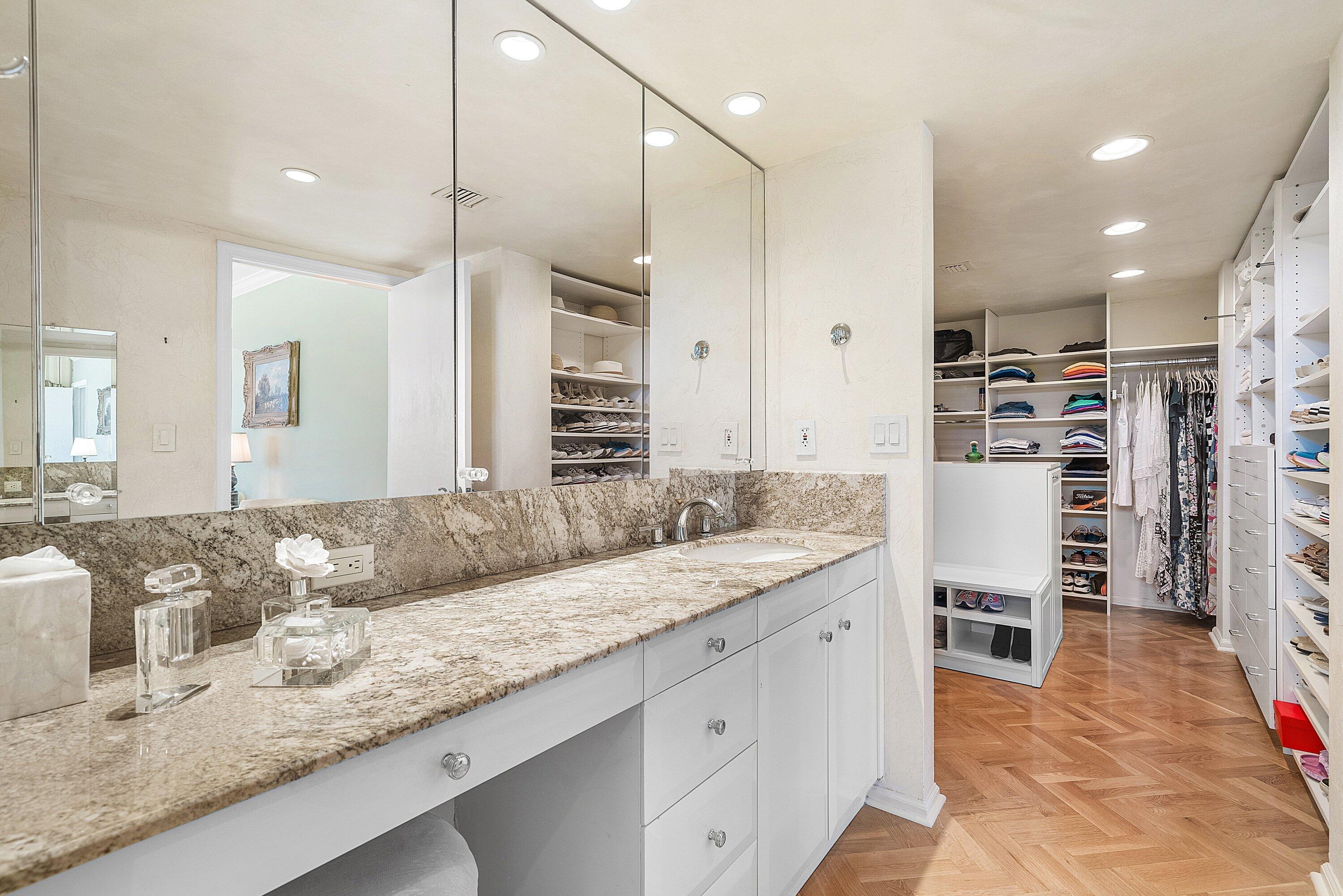 TWENTY SIX HUNDRED CONDO - Residential