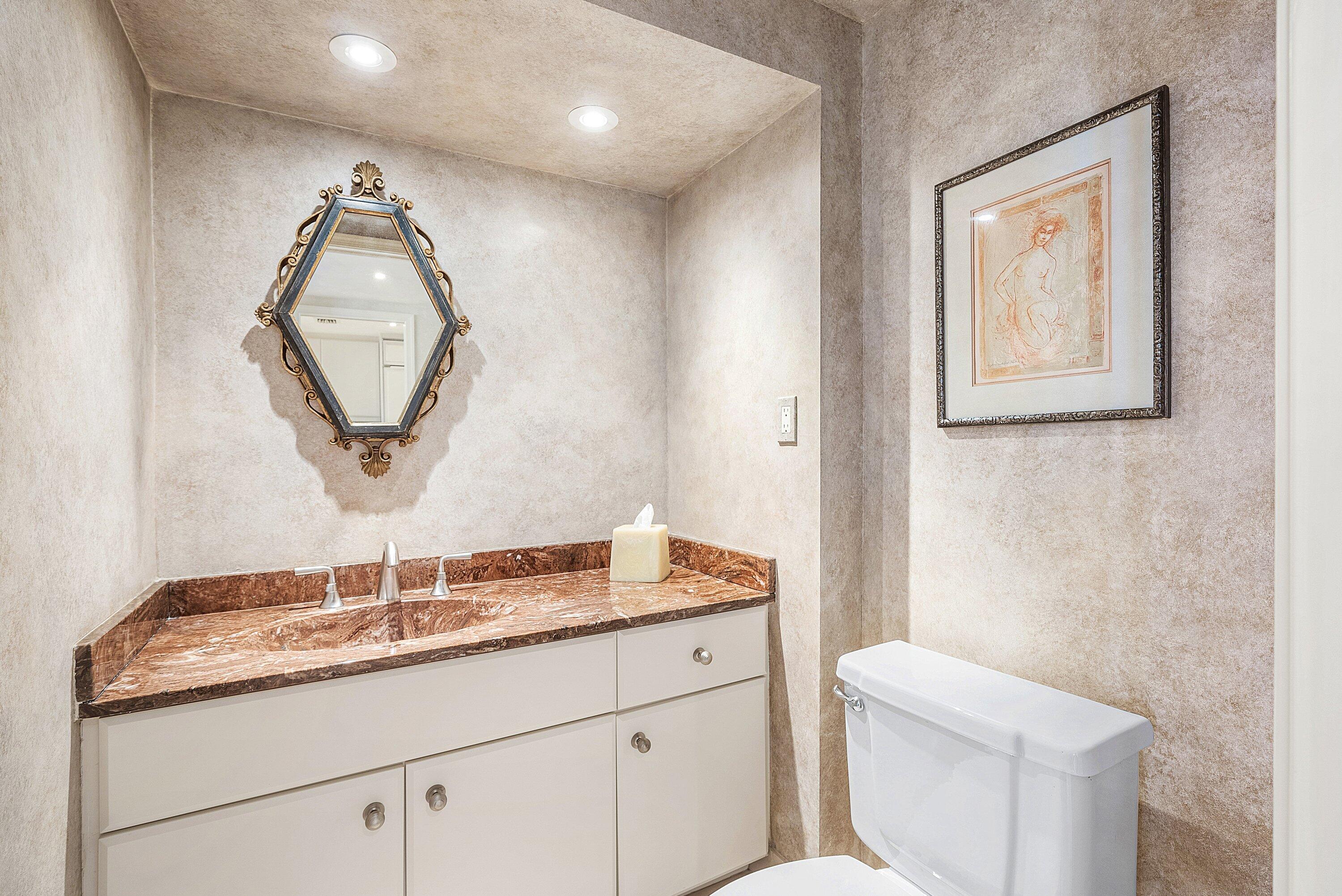 TWENTY SIX HUNDRED CONDO - Residential