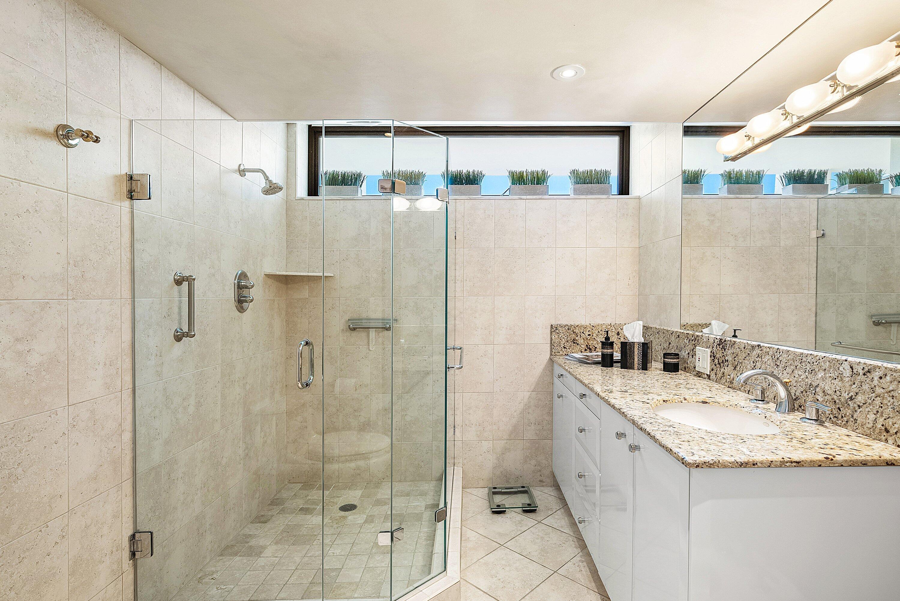 TWENTY SIX HUNDRED CONDO - Residential