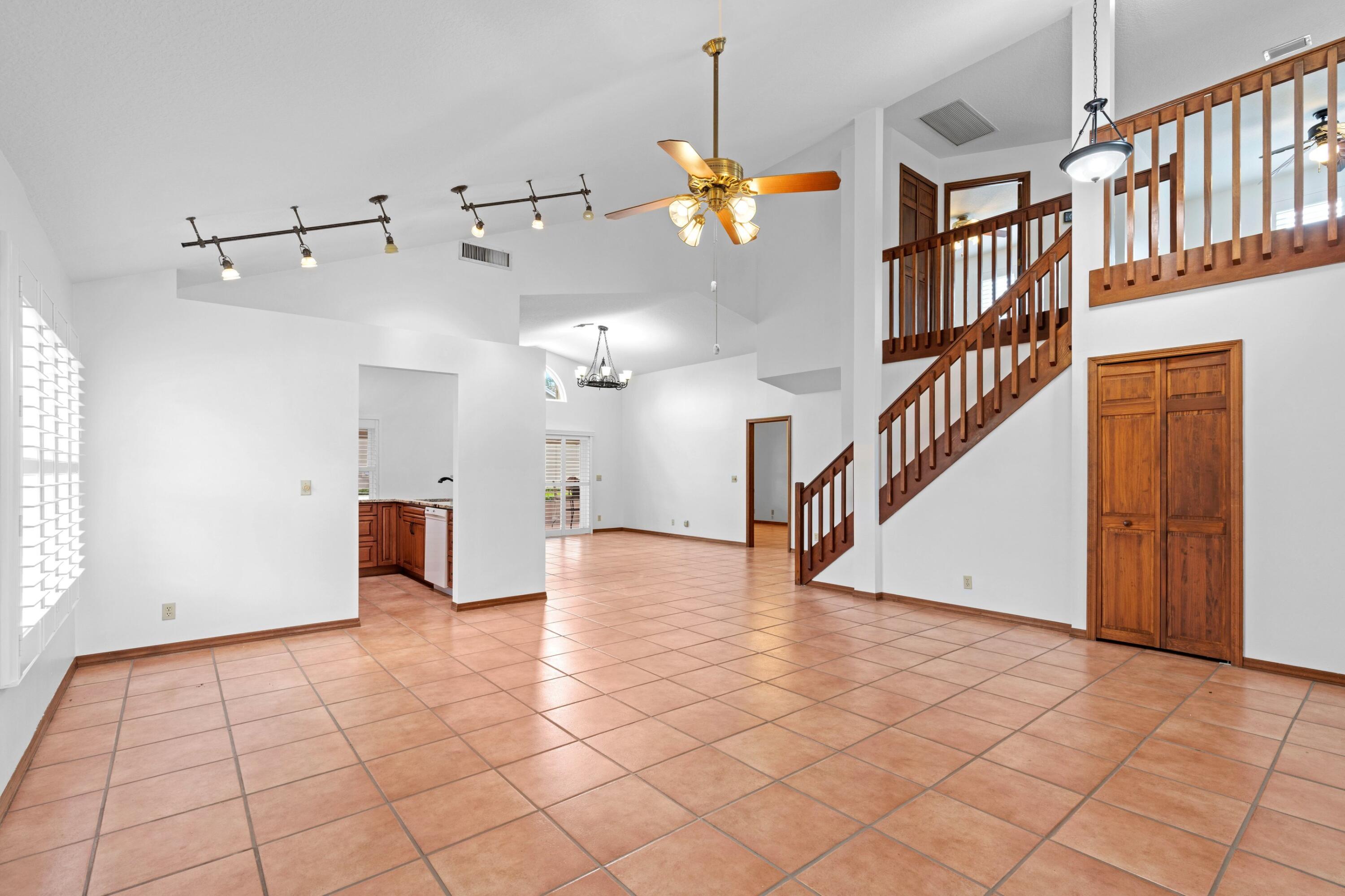 WOODS WALK 2 - Residential