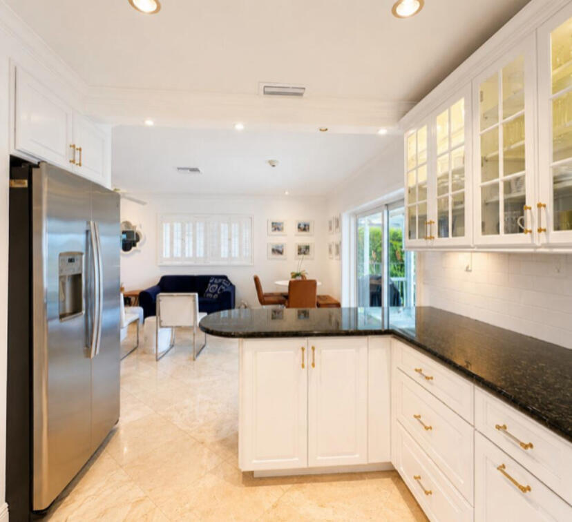1111 SW Pepperridge Terrace
