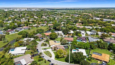 Tiny photo for 10751 NW 43rd Court, Coral Springs, FL 33065 (MLS # B26033636)