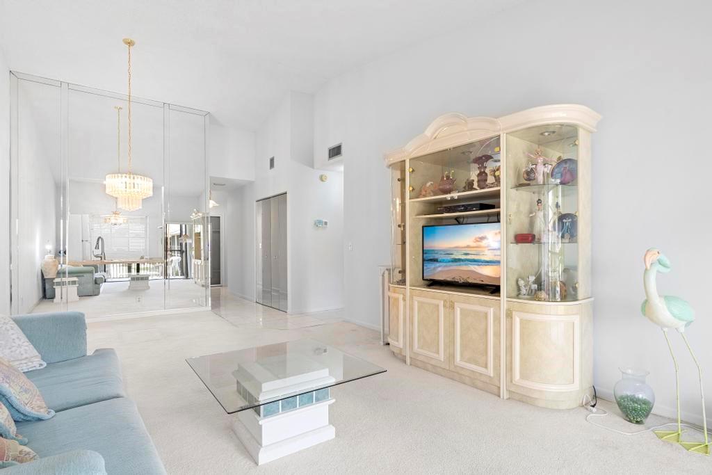 Meadowridge East - Residential