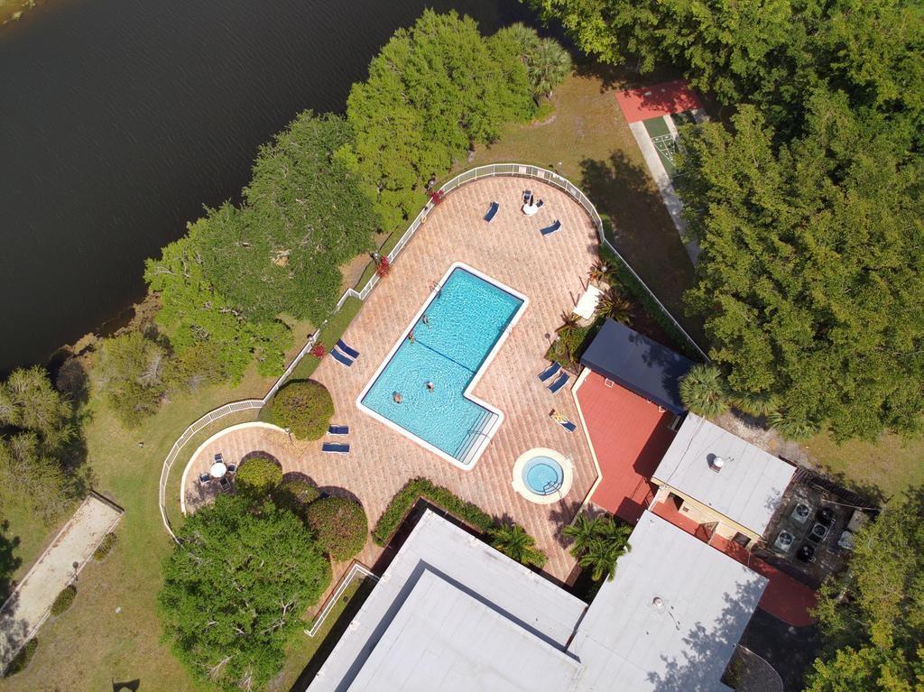 Meadowridge East - Residential