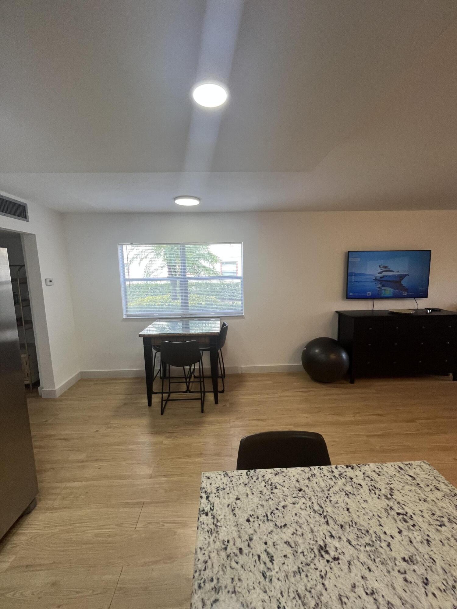 KINGS POINT - Residential Lease
