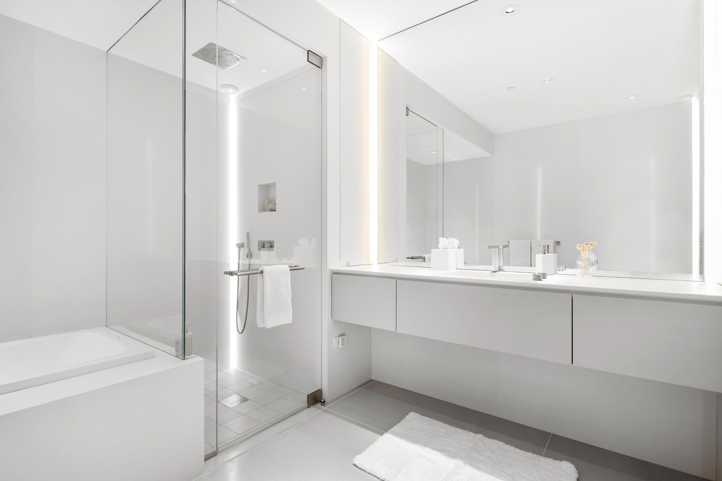 PALM BEACH HAMPTON CONDO - Residential