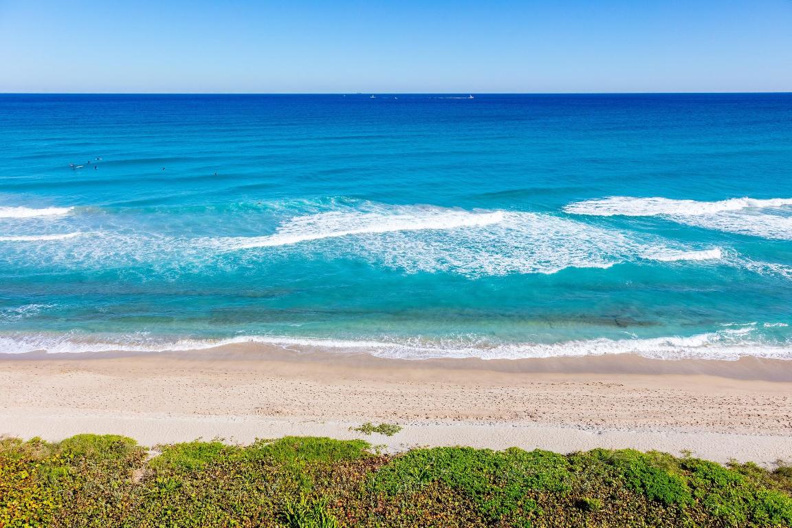 PALM BEACH HAMPTON CONDO - Residential