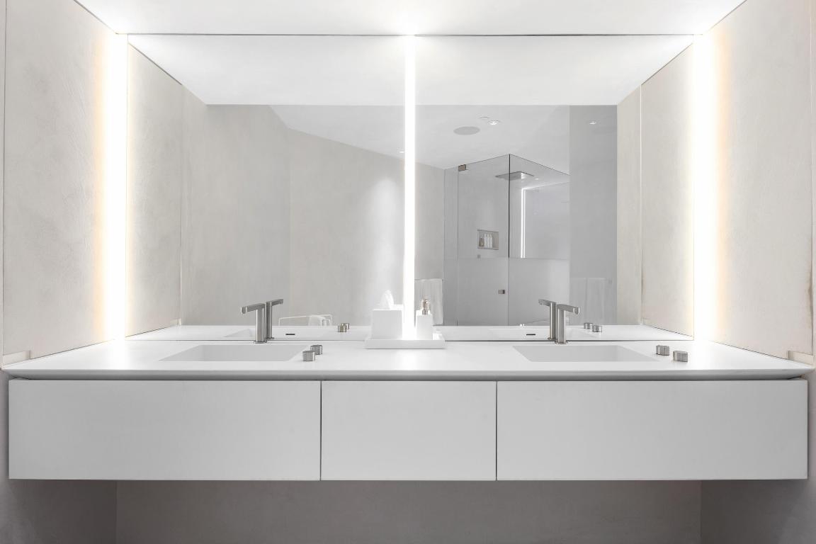 PALM BEACH HAMPTON CONDO - Residential