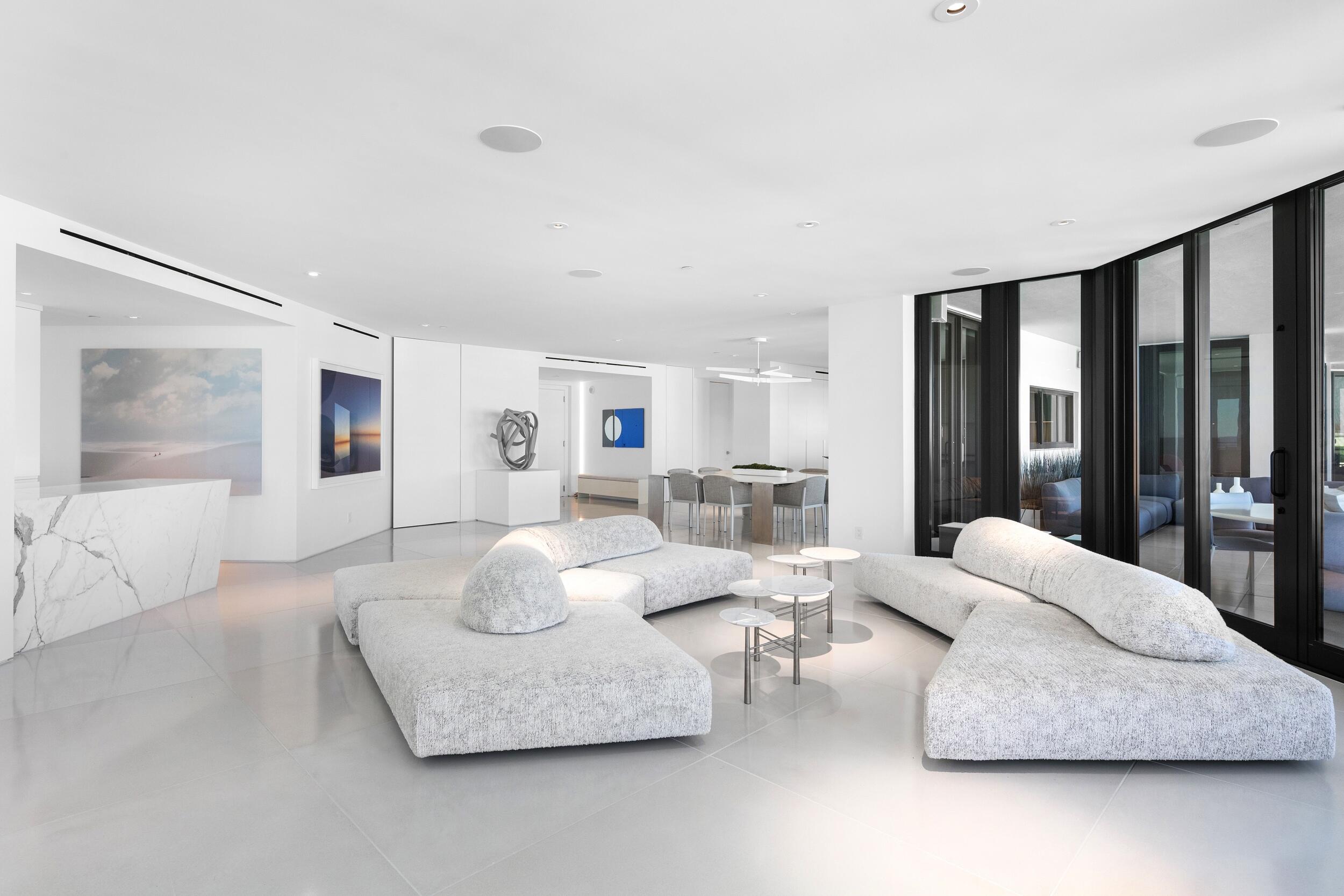 PALM BEACH HAMPTON CONDO - Residential