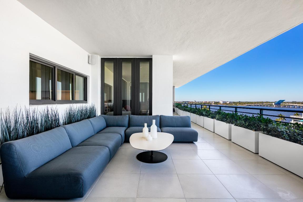 PALM BEACH HAMPTON CONDO - Residential