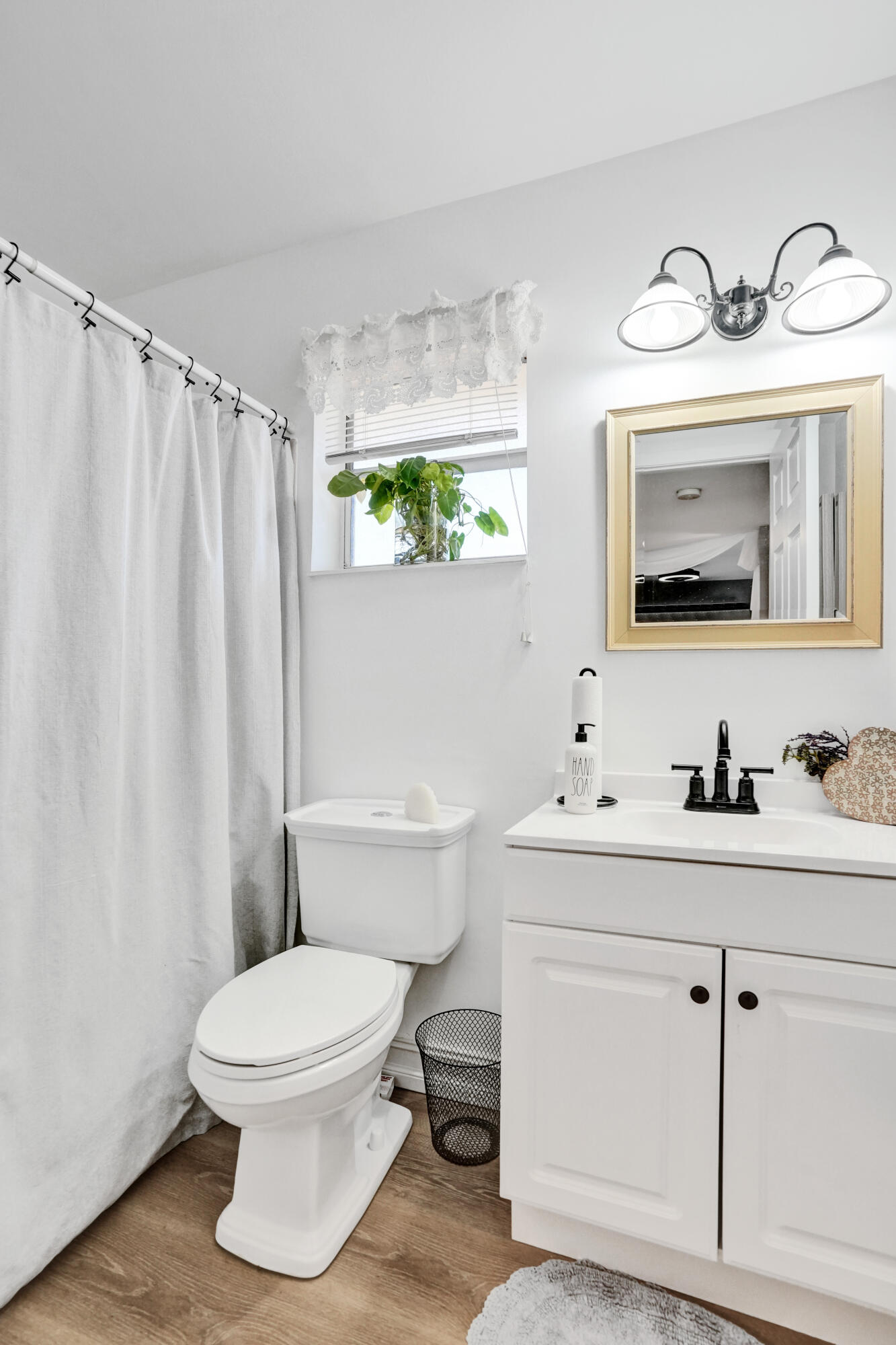 APPLEWOOD VILLAGE II-B CONDO - Residential