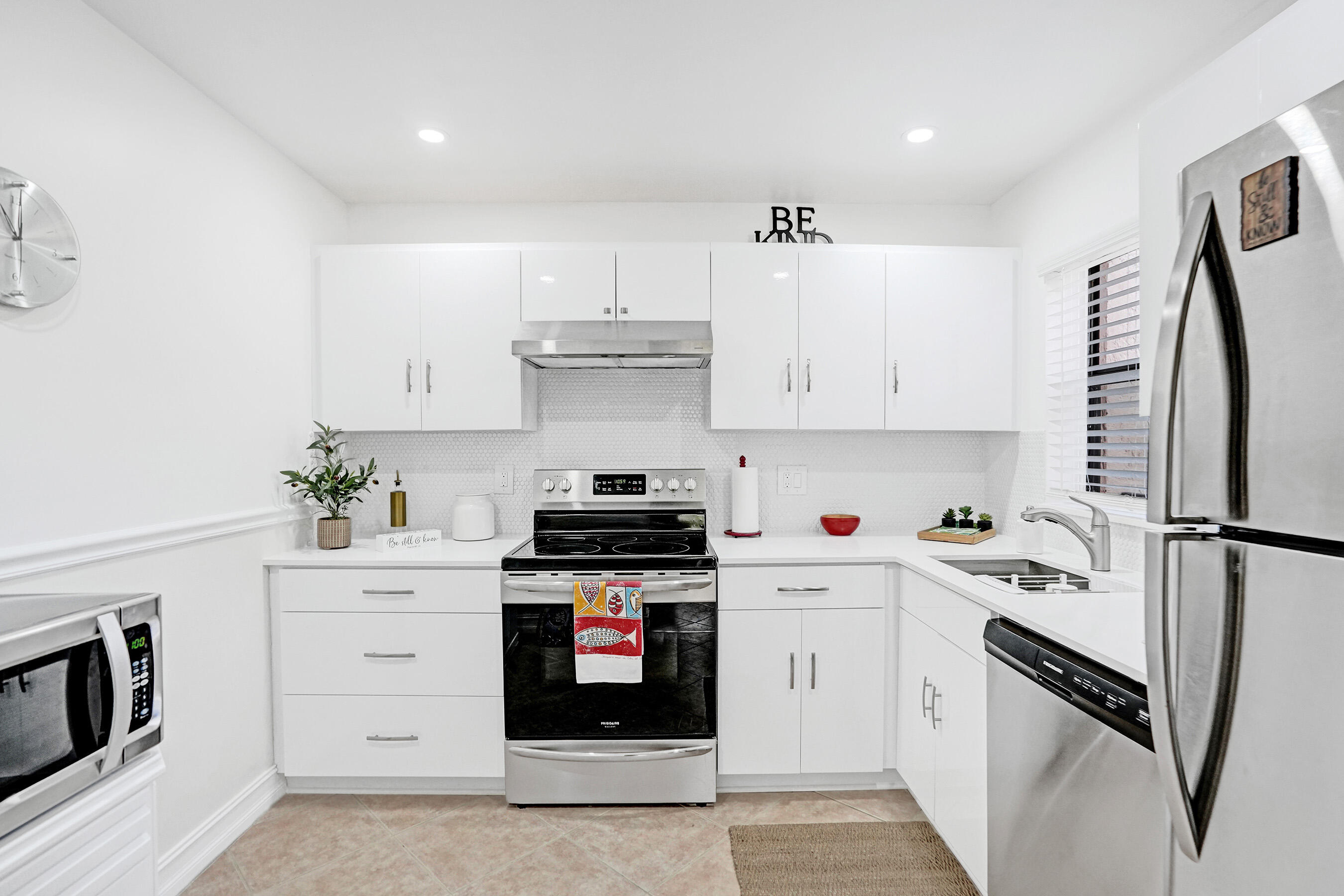 APPLEWOOD VILLAGE II-B CONDO - Residential