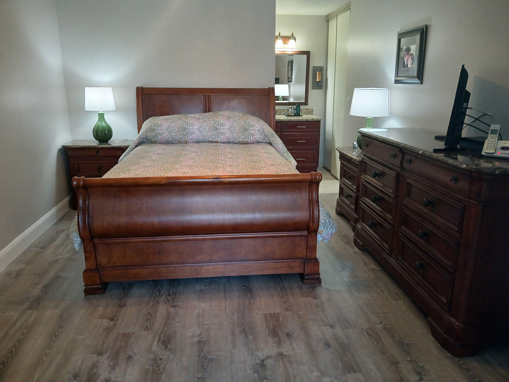 APPLEWOOD VILLAGE II-B CONDO - Residential