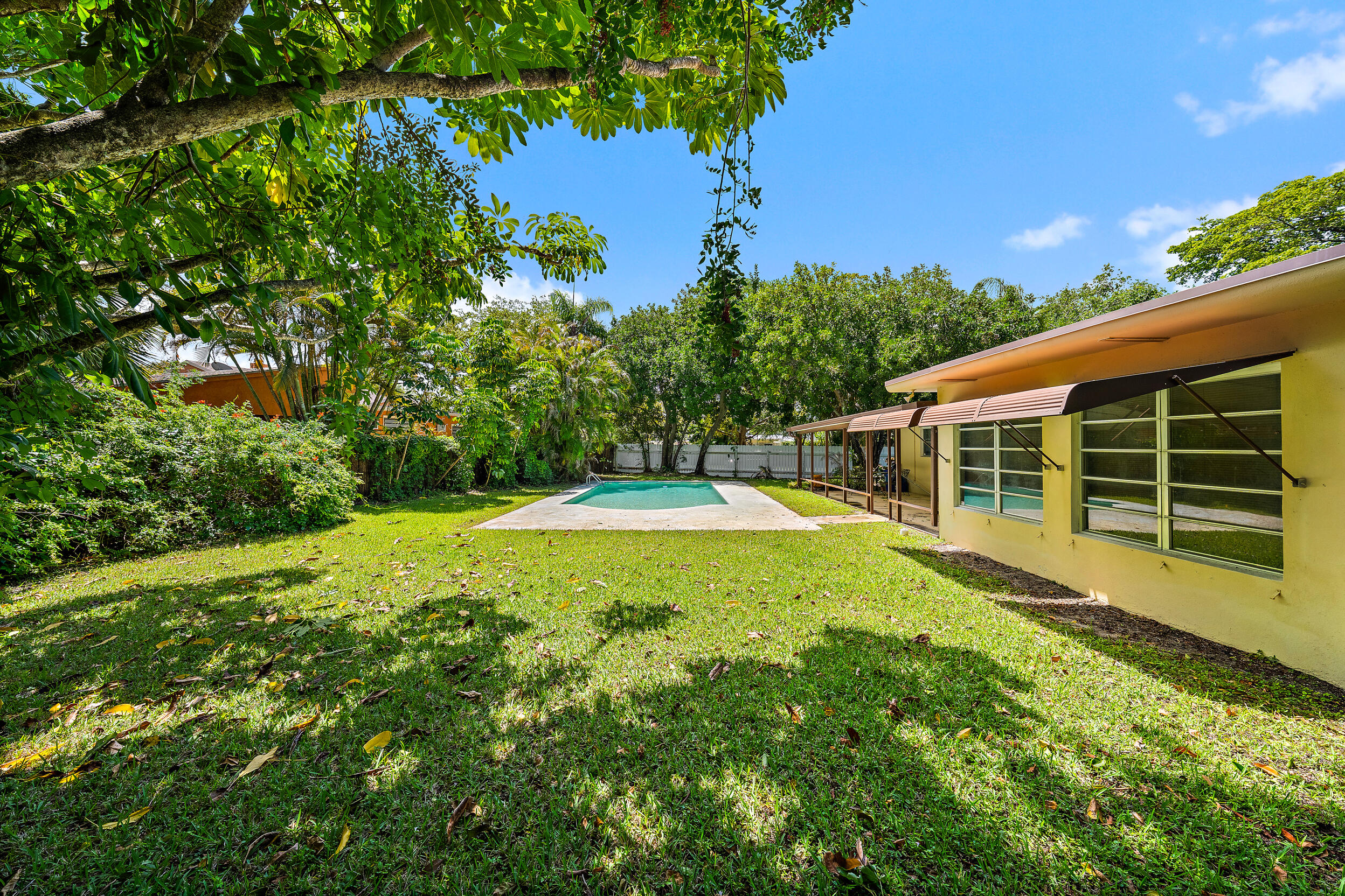 Country Club Add to the Village of North Palm Beac - Residential