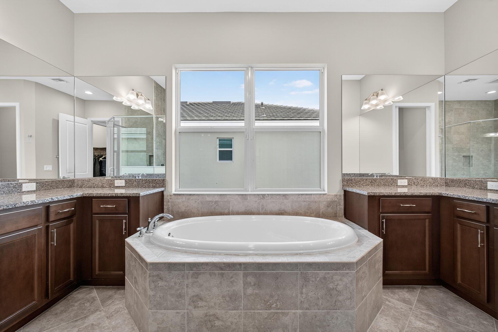 ORCHARDS OF WESTLAKE PHAS - Residential