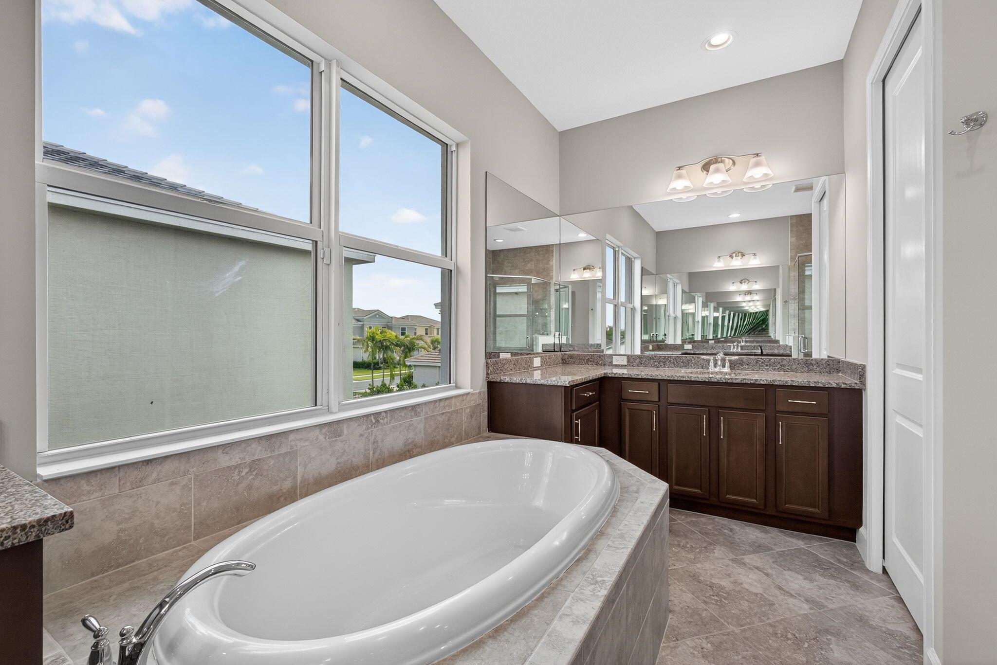 ORCHARDS OF WESTLAKE PHAS - Residential