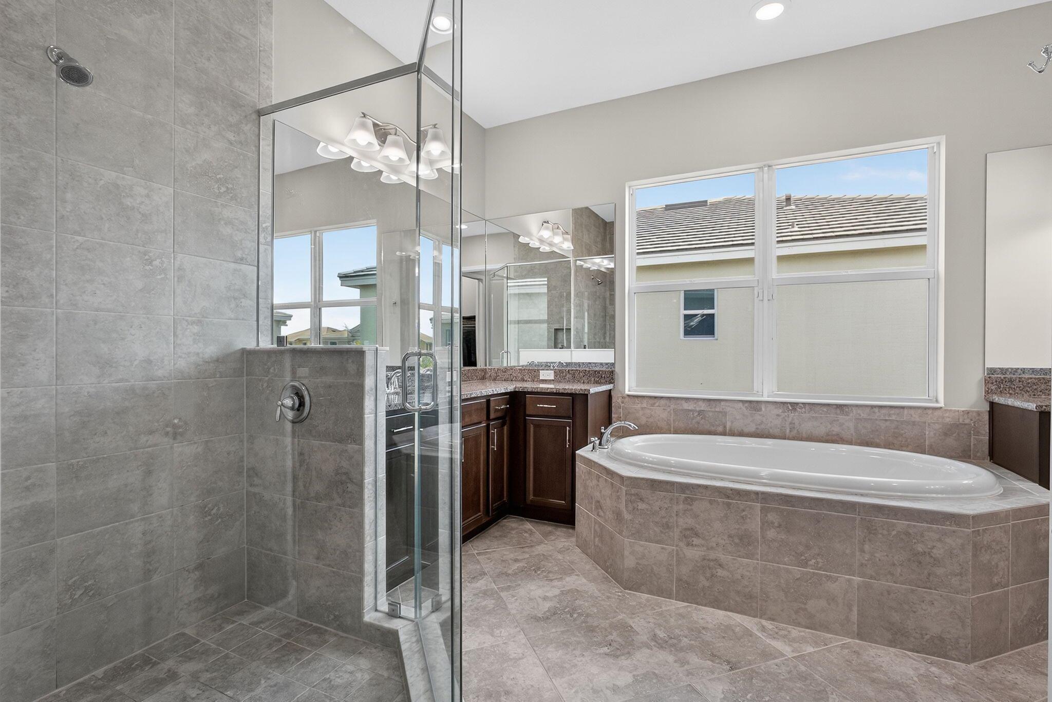 ORCHARDS OF WESTLAKE PHAS - Residential