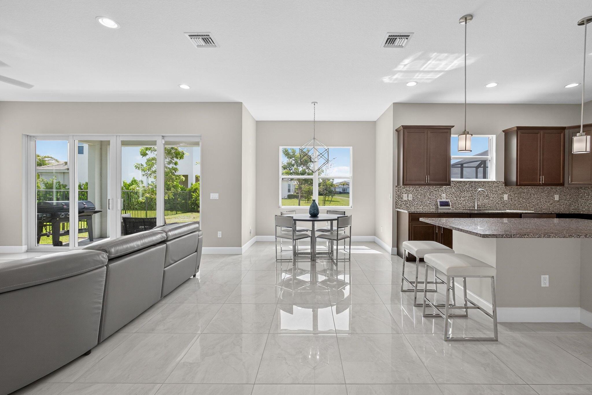 ORCHARDS OF WESTLAKE PHAS - Residential