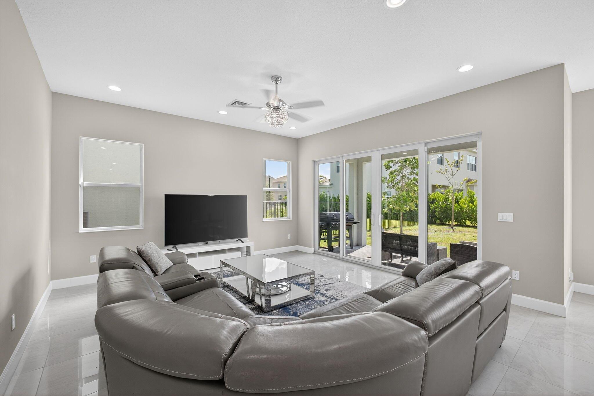 ORCHARDS OF WESTLAKE PHAS - Residential